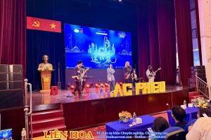 Đêm nhạc Lạc Phiêu trường Huflit