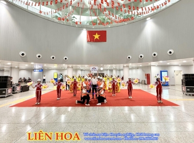 Metro Bến Thành văn nghệ đón Đoàn khách mời