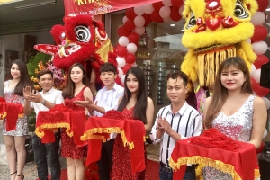 Khai trương showroom Mắt Kính Việt Mỹ 
